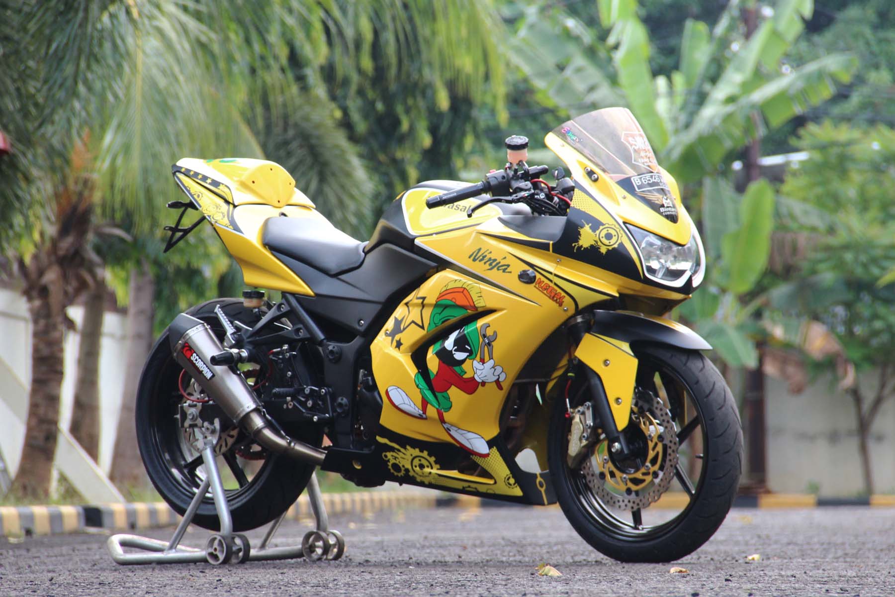 Modifikasi Kawasaki Ninja 250 2010 Racikan Sang Istri Gilamotor