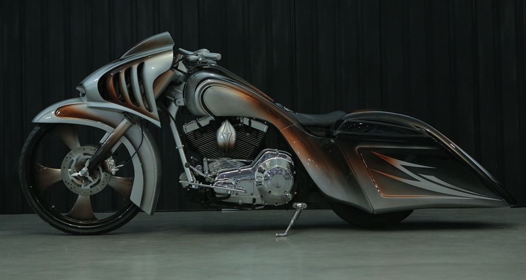 Modifikasi Harley Davidson Road King