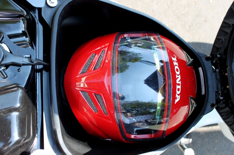 Honda SupraX 125 Helm  In Harga  Sama Fungsi Bertambah 