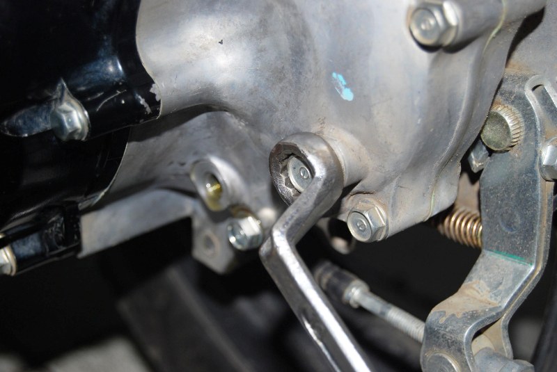 Ganti Oli Transmisi Matik Biar Gearbox Jadi Lebih Awet