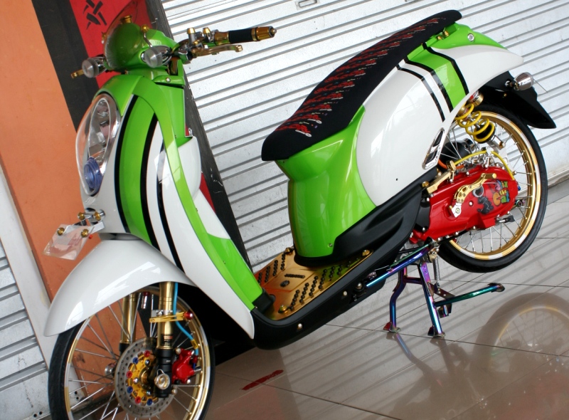 Honda Scoopy 2010 Bodi Kembung Kaki Ceking  Gilamotor