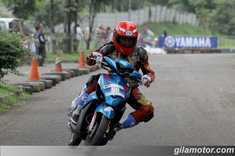 modifikasi mio j road race  paling bagus