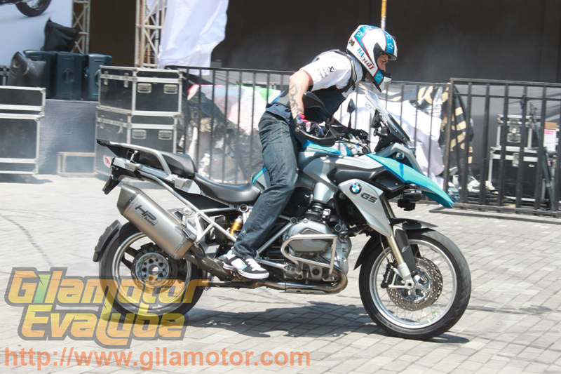 BMW Motorrad Indonesia  Sediakan Paket Tours Rental 