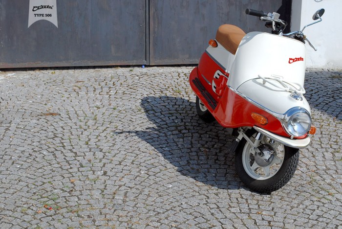 Skuter Listrik Cezeta 5