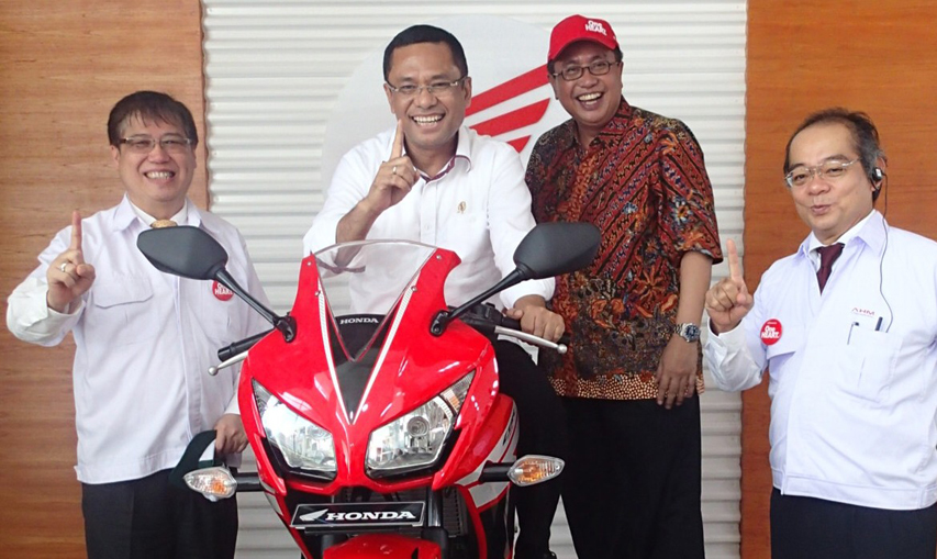 Menteri-Perindustrian-Kunjungi-pabrik-Honda-Karawang