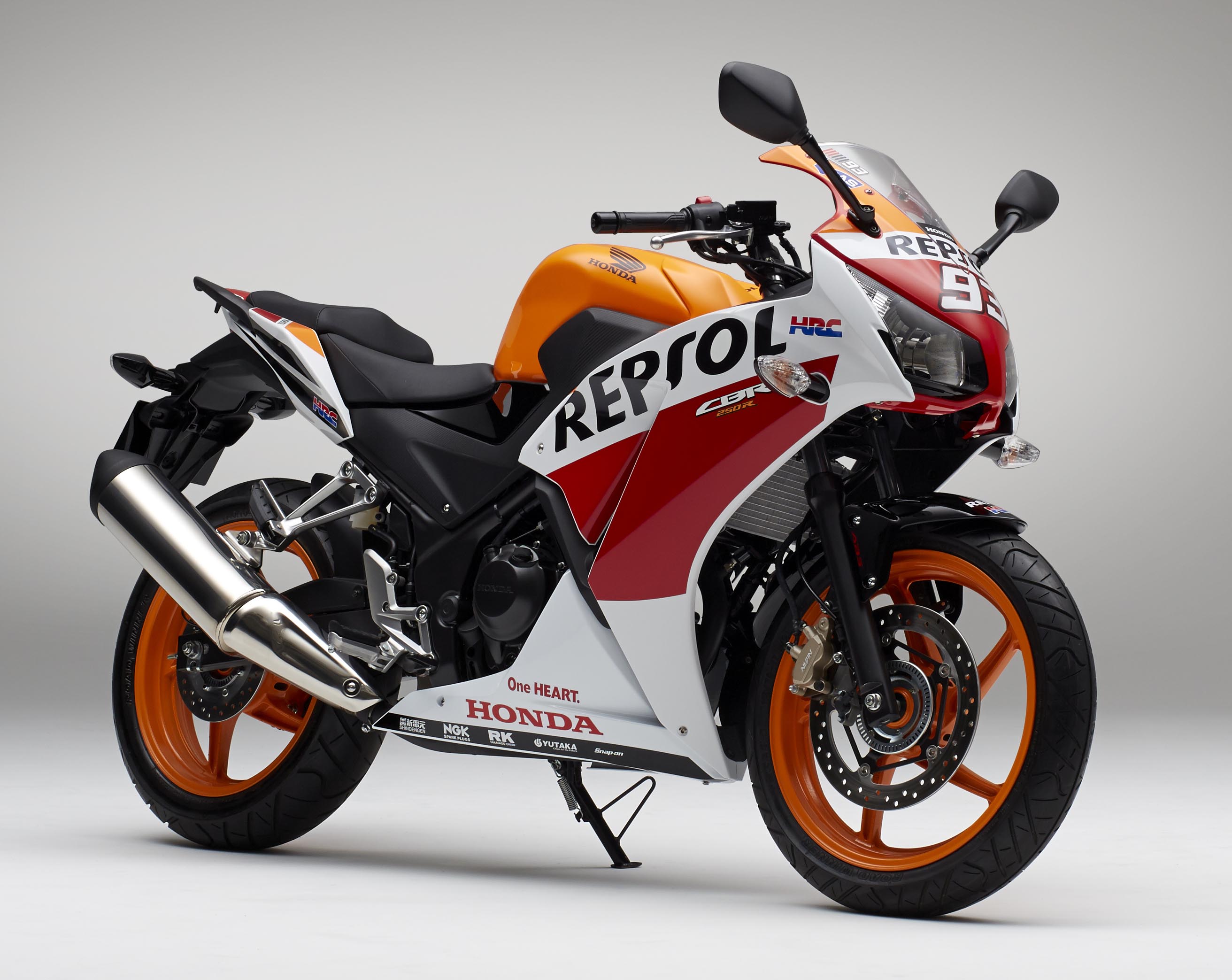 Mau Honda CBR250R Milik Marc Marquez Dan Dani Pedrosa Tebus Rp 56