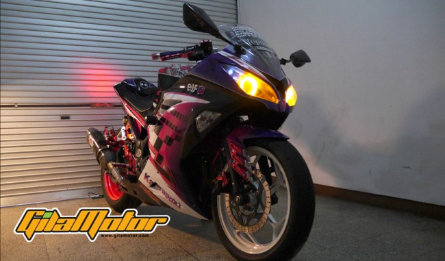 Ninja 250 FI Pink 3