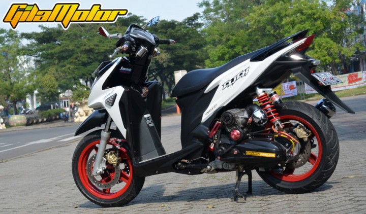 Modifikasi Honda Vario 125 Fi 2012, Kombinasi Supercharger dan Piaggio