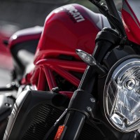 Perusahaan Induk Royal Enfield Beli Ducati?