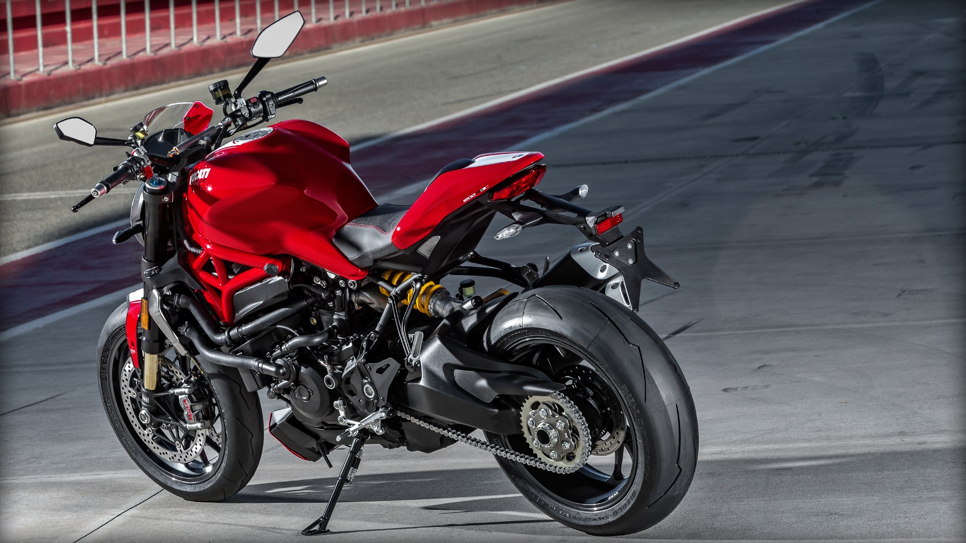 Foto Foto Keren Ducati Monster 1200R 2016 Gilamotor
