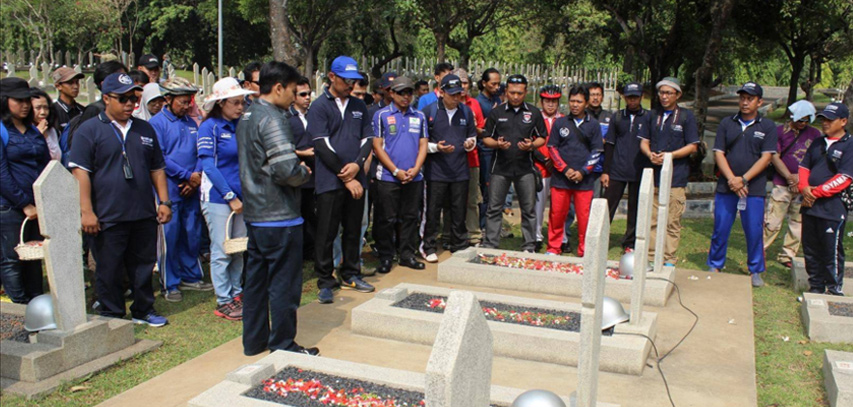 Yamaha-BersihTaman-Makam-Pahlawan-Kalibata