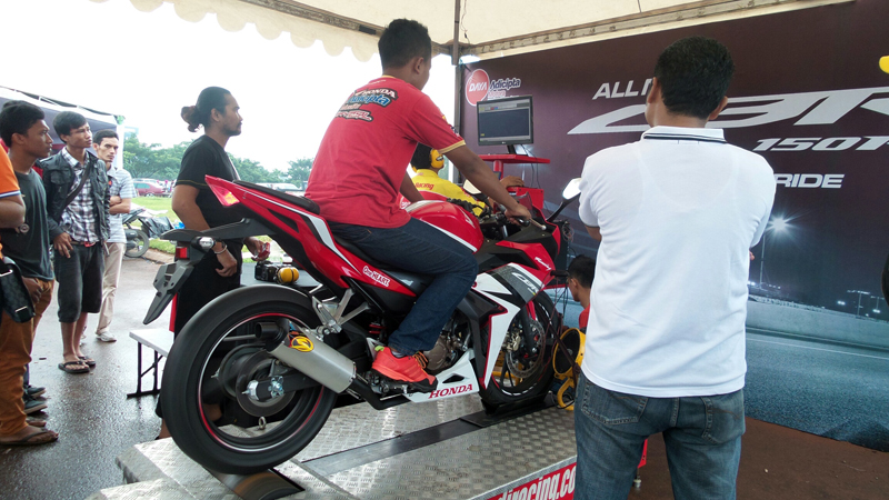 DAM Launching CBR150R 2