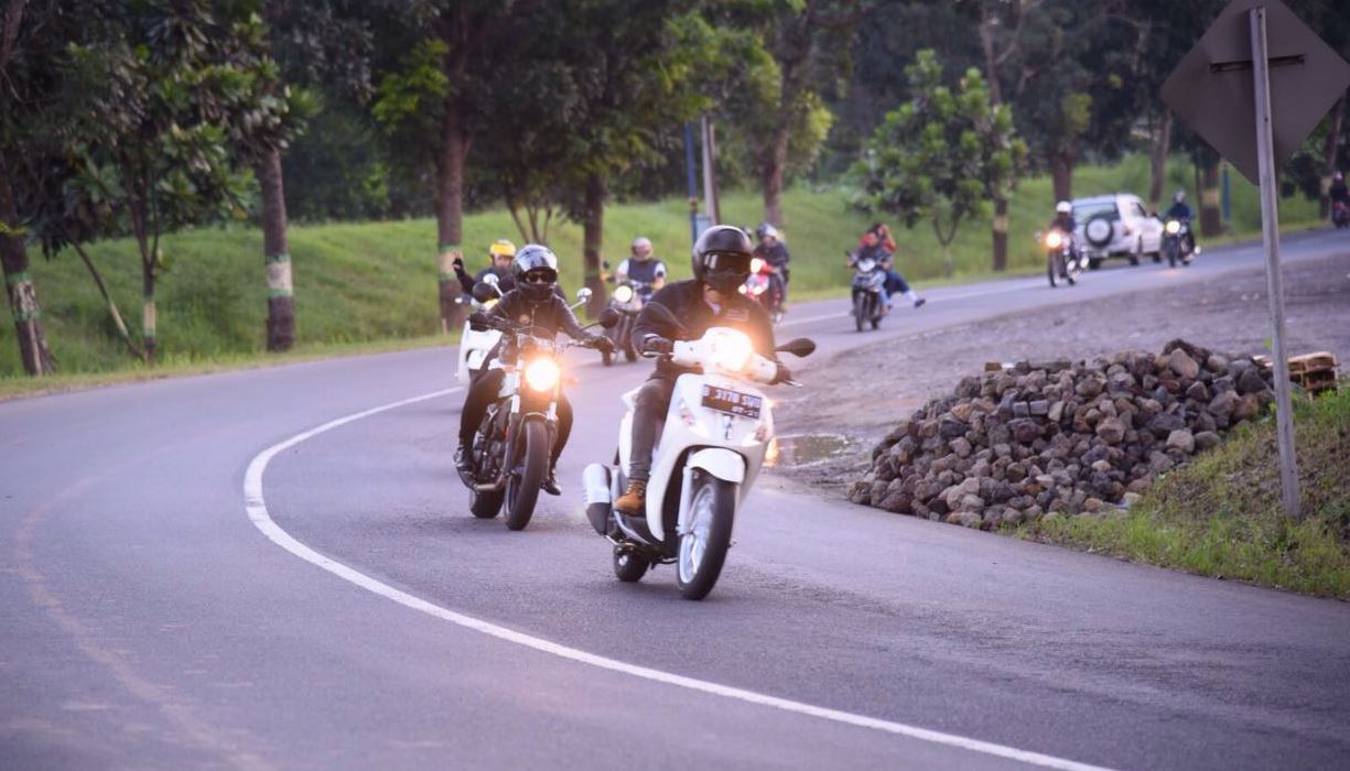 Piaggio Indonesia Ramaikan Motorbaik Adventure 2016 Gilamotor