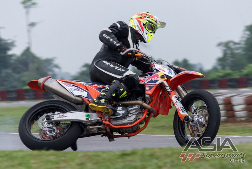 FIM-ASIA-SUPERMOTO-2016--Memperkenalkan-Sport-&-Tourism-Kabupaten-Malang
