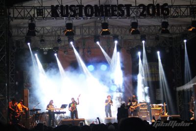 Ini-Alasan-God-Bless-Tampil-di-Kustomfest-2016_3