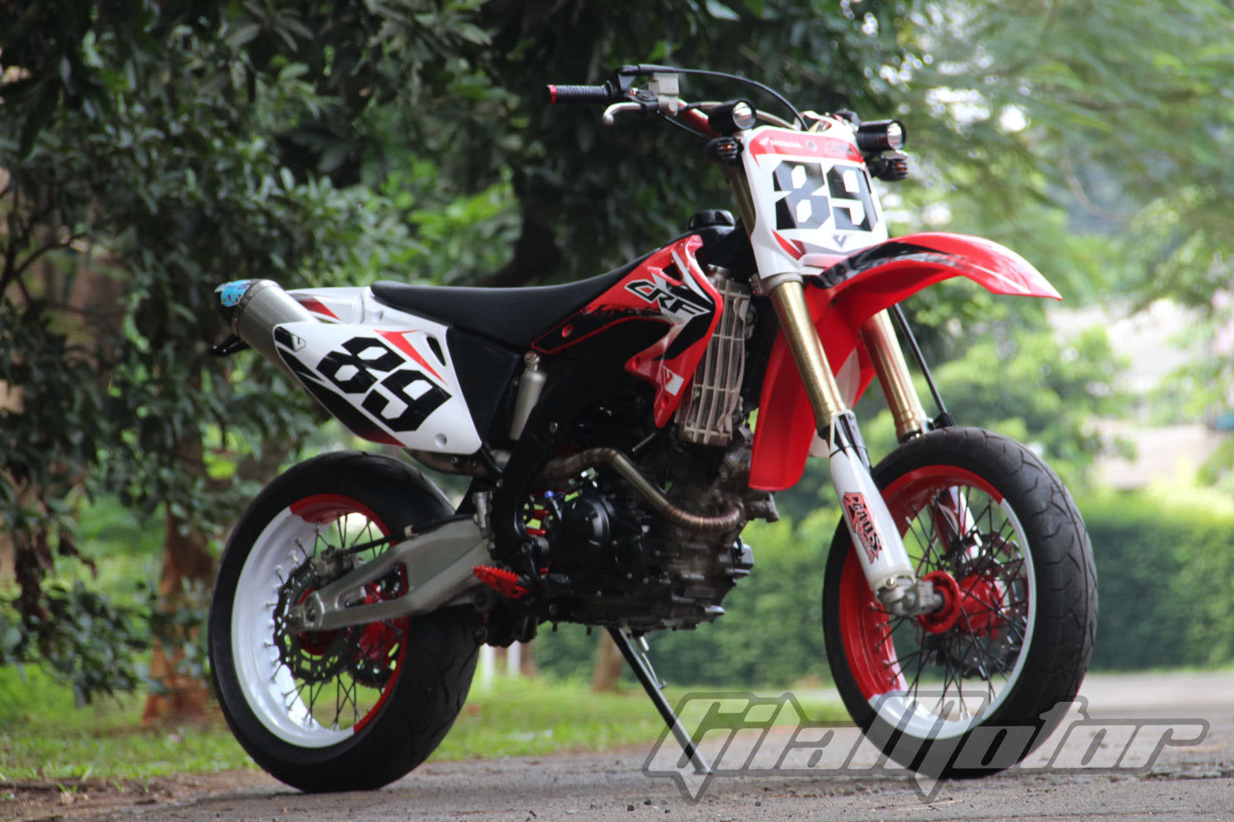  Jupiter MX Bergaya Supermoto Ini yang Perlu Diperhatikan 