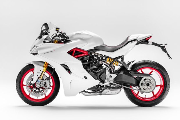 Ducati-SuperSport-S-beauty-white-L