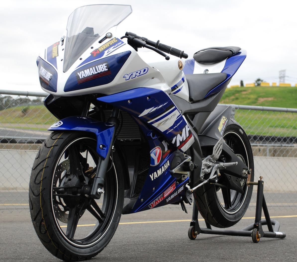 Download 70 Modifikasi Yamaha R15 Road Race Terkeren Kk Jupiter