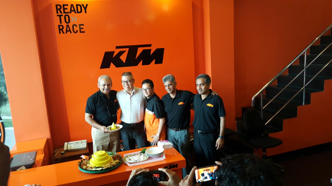 Dealer KTM Serpong