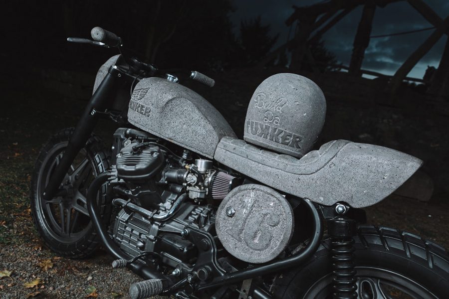motorcycle-with-stone-bodywork-anyone_4