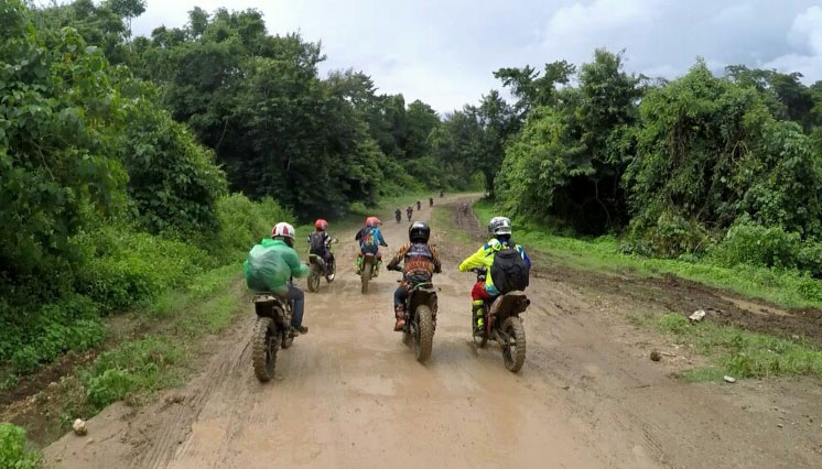 Gila Motor Surabaya 01