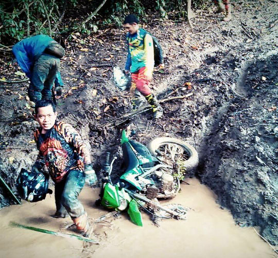 Gila Motor Surabaya 05