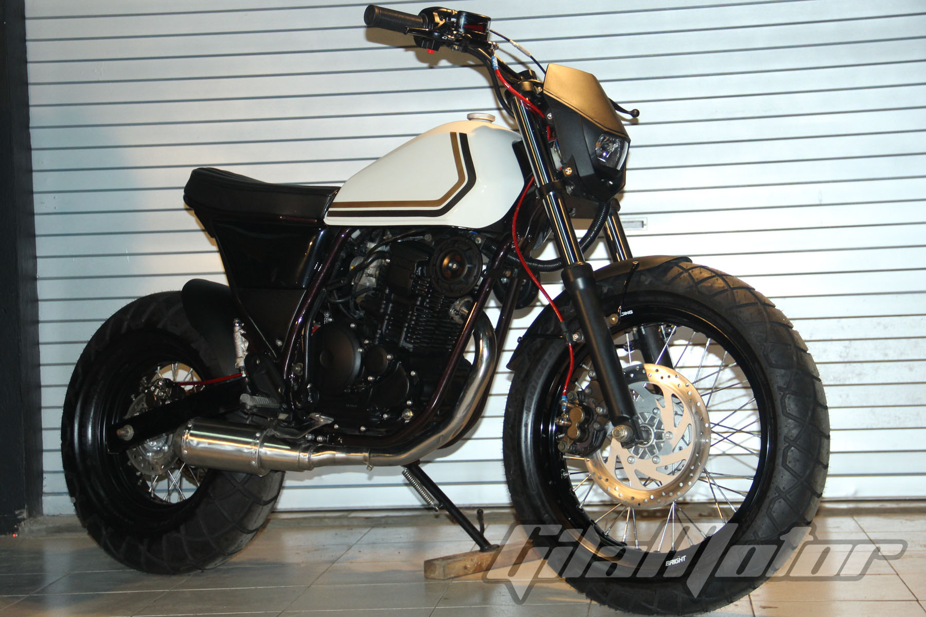Koleksi Modifikasi Motor Yamaha Scorpio Terlengkap Era 