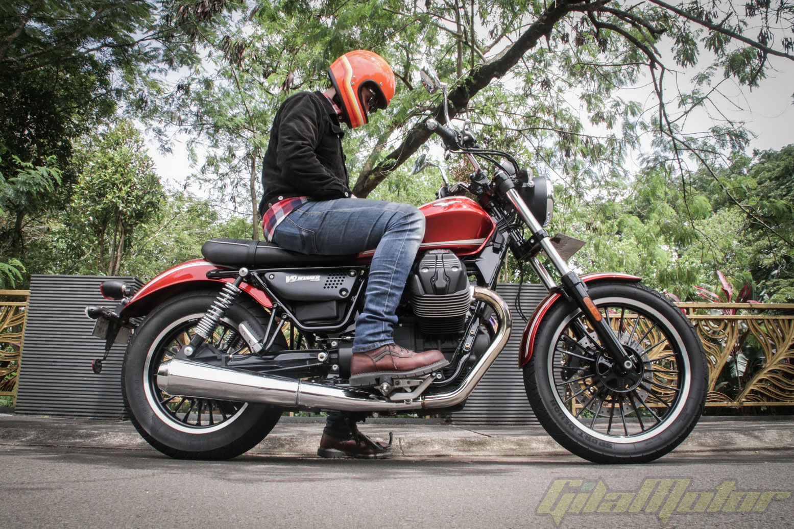 Test Ride Moto Guzzi V9 Roamer Italian Pride American Taste