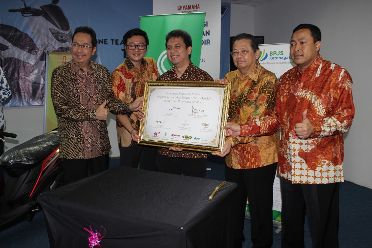 Peresmian kerjasama Yamaha melalui dealer Putera Group dengan Grab Indonesia