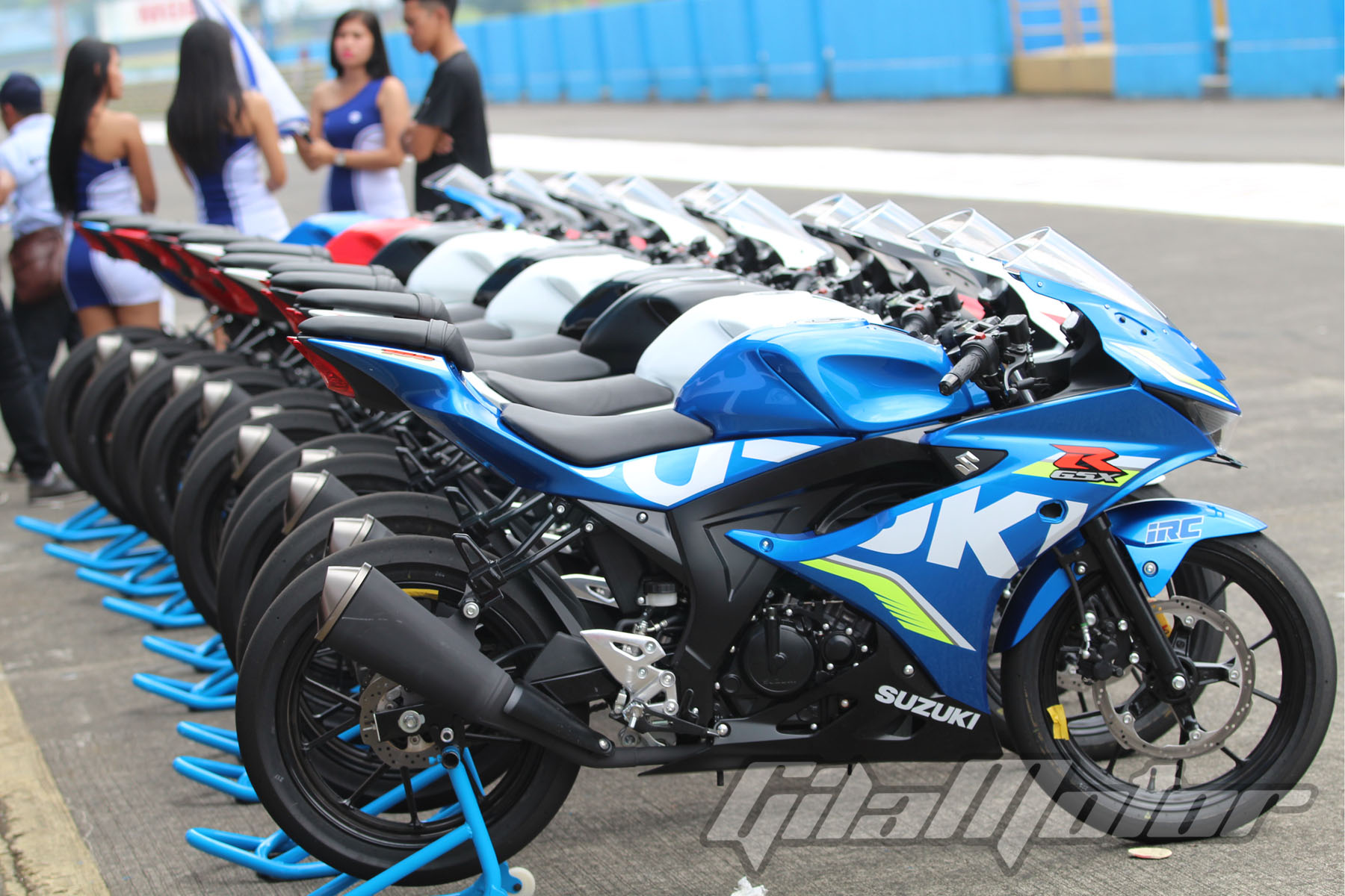 Suzuki Akan Gegerkan OTOBURSA Tumplek Blek 2017 Gilamotor