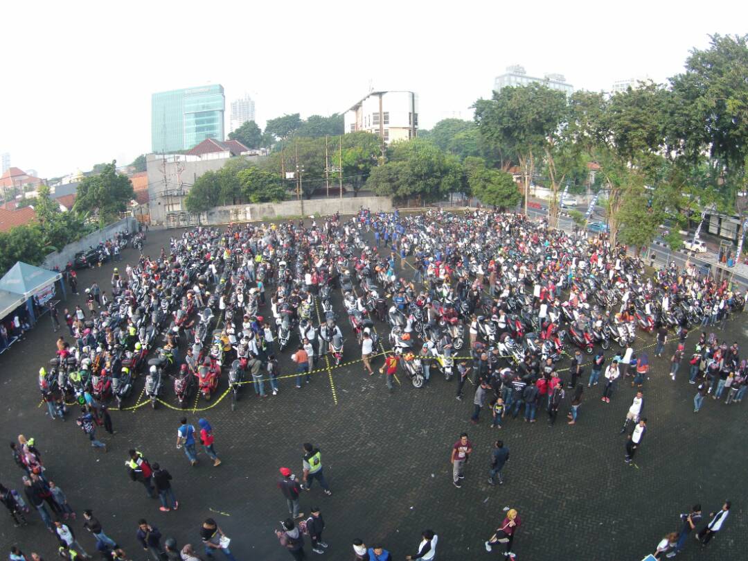 Touring  #MAXIYAMAHADAY start di Surabaya (1)