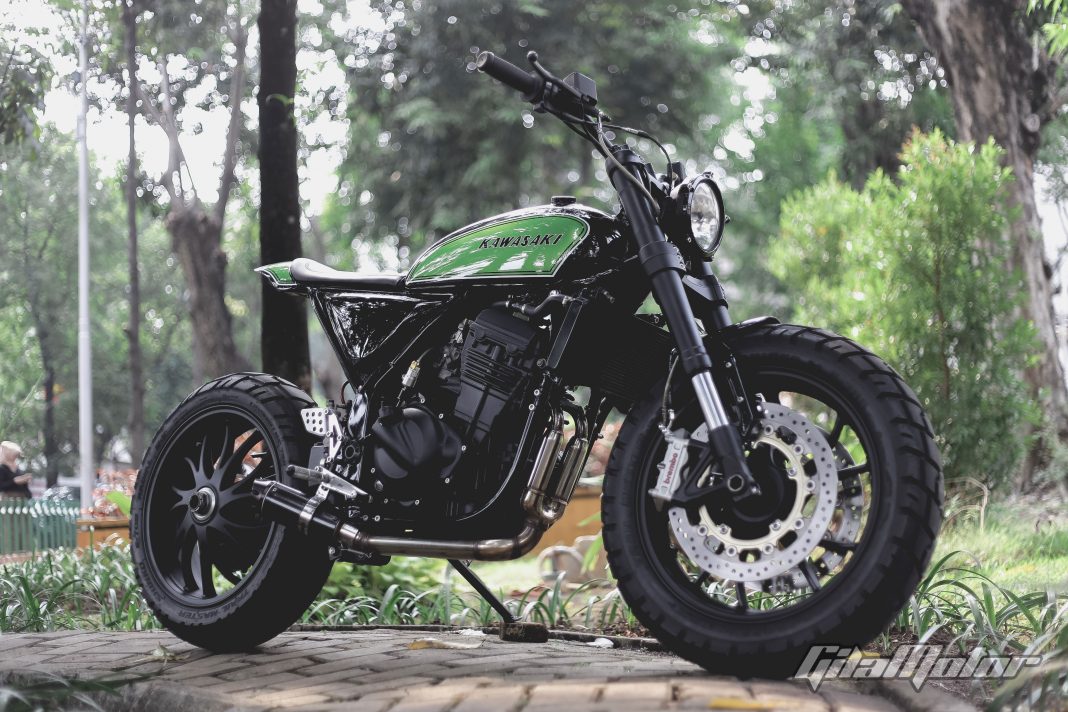 Modifikasi Kawasaki Ninja 250 : Melawan Kodrat! | Gilamotor