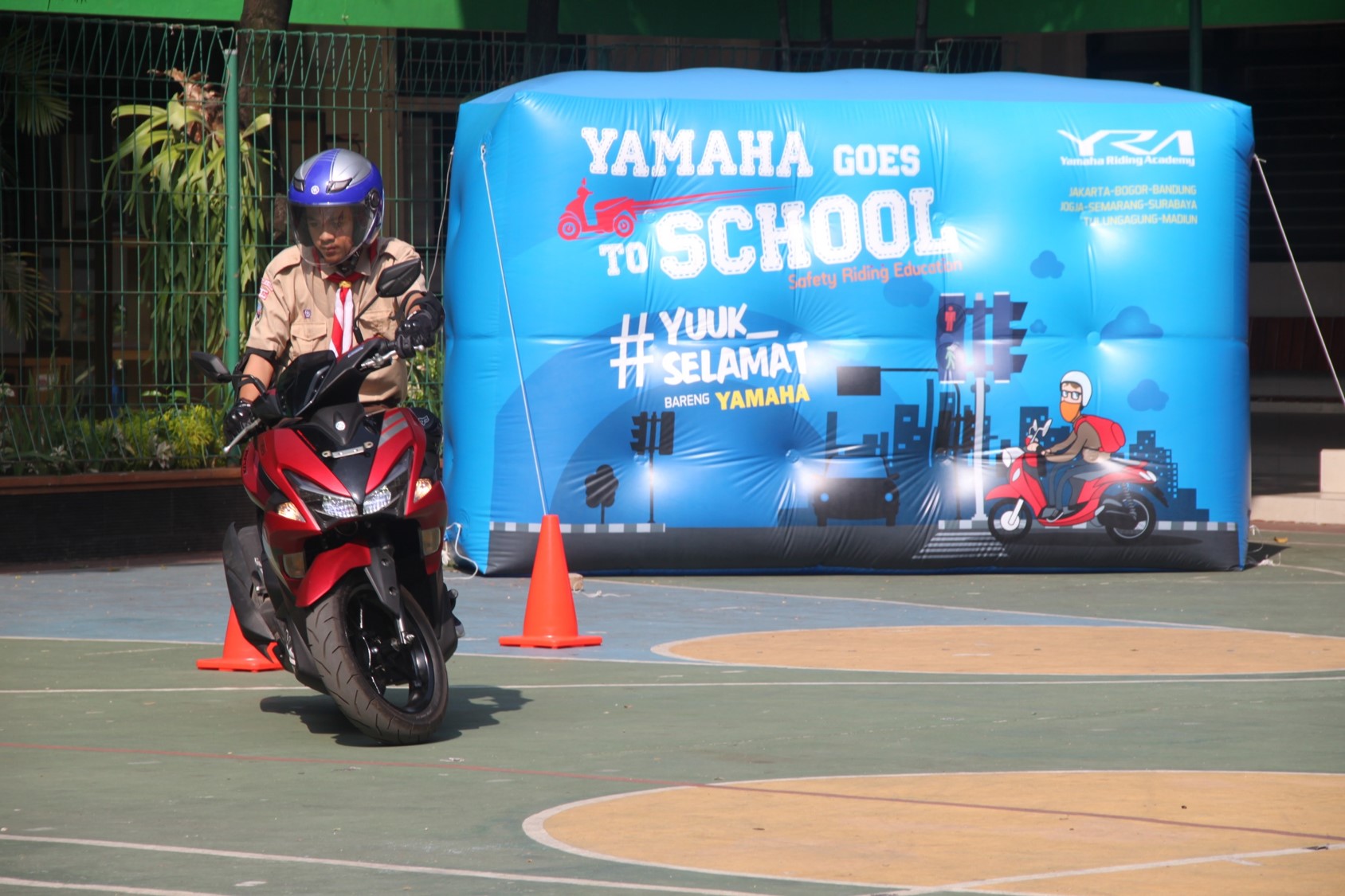 Safety Riding Yamaha Cerahkan Pelajar SMA Jakarta