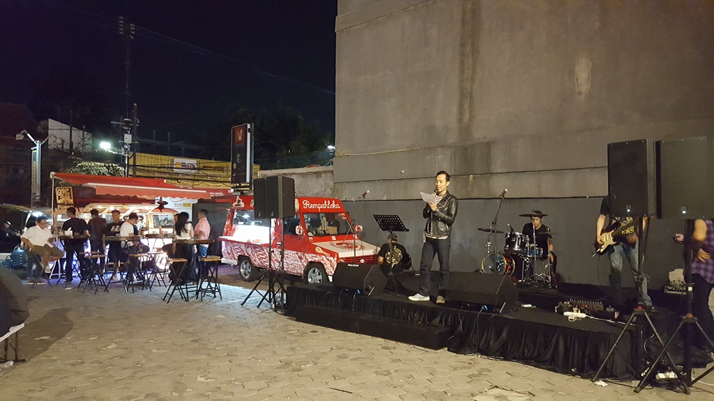 Royal Enfield Saturday Night Market 02