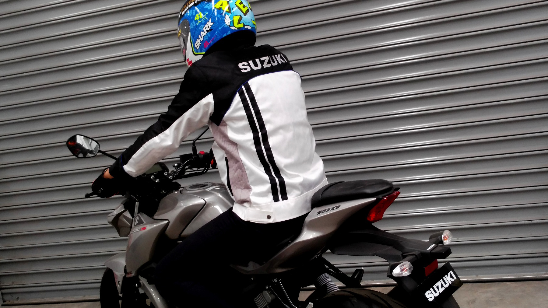 Jaket Motor Sporty Suzuki