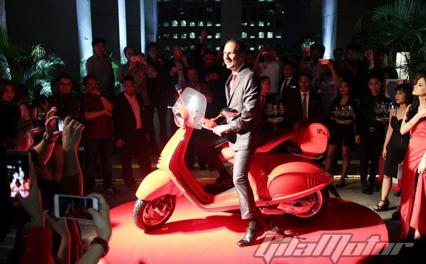 Vespa 946 Red Indonesia