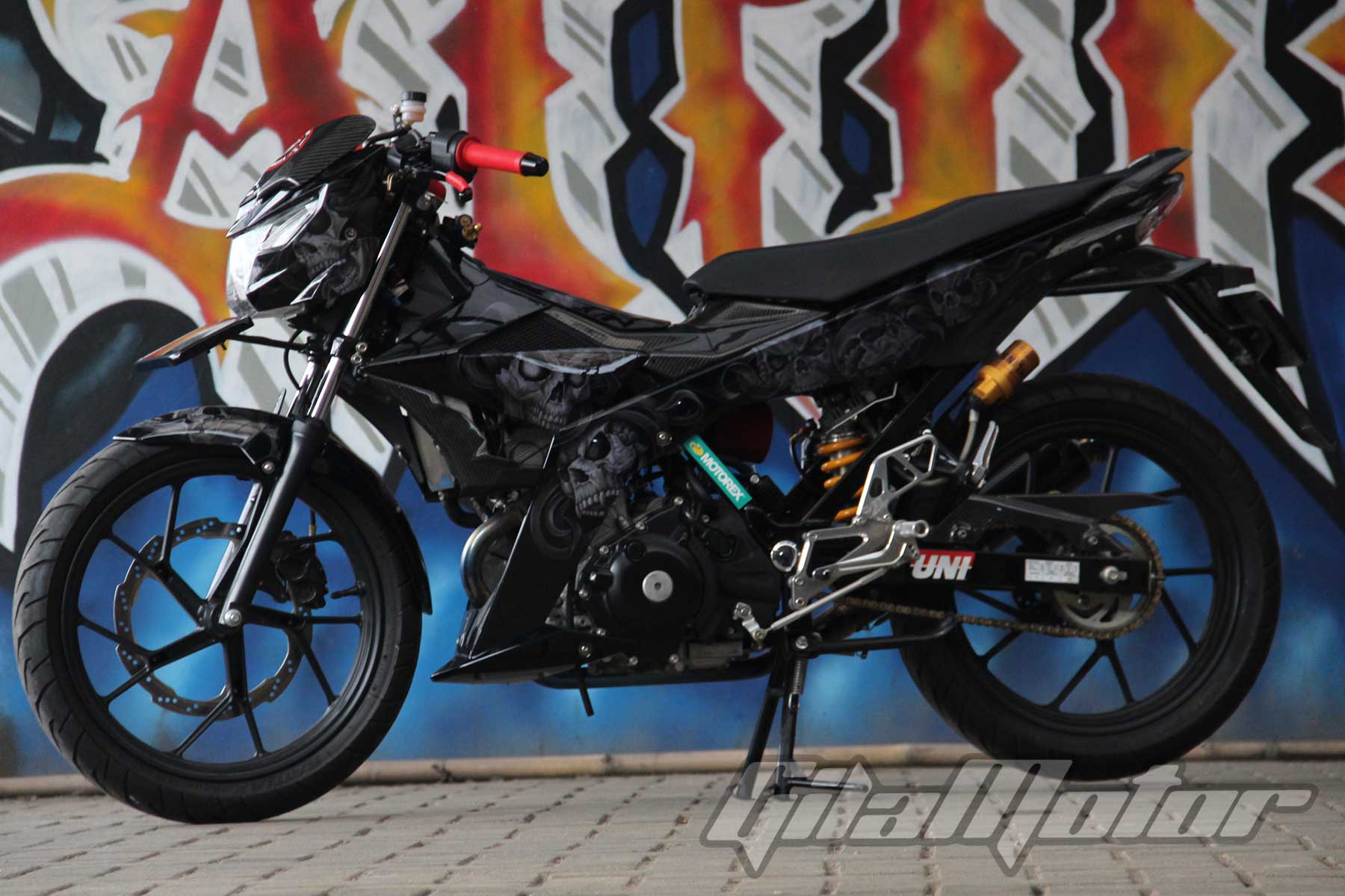 Modifikasi Suzuki Satria F150 : Ogah Tampil Pasaran Kaya 