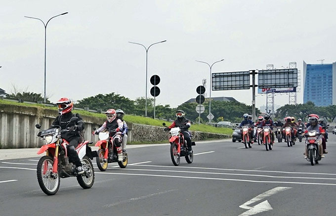 MPM-Street-Gathering-Supermoto-CRF150L