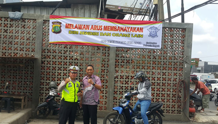 Polisi Depok Tilang Ratusan Pengendara Motor  Gilamotor