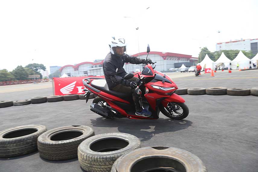 Harga Vario 150 Terbaru Tembus 22 Juta Lebih  Gilamotor