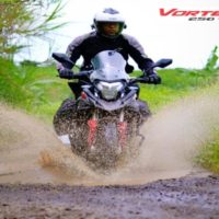 Benelli TRK 251 dan Viar Vortex Motor Adventure – 2021 (3)