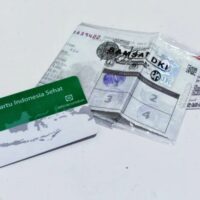 Ilustrasi SIM, STNK dan kartu BPJS Kesehatan 02