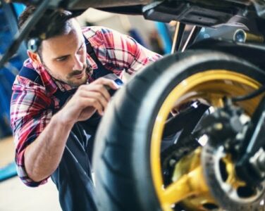 Tips Menekan Biaya Perawatan Motor