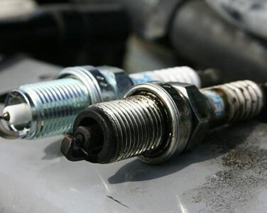 Busi Motor Cepat Rusak Pertanda Apa?