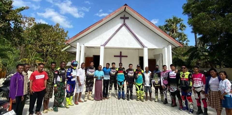 Komunitas Motor Trail Adventure Persiapan Baksos Pembangunan Gereja di Pulau Semau Komunitas Motor Trail Adventure Persiapan Baksos Pembangunan Gereja di Pulau Semau